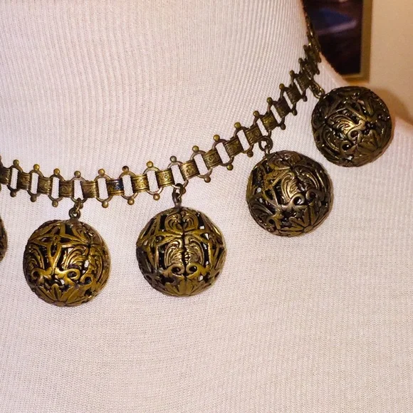 Antique Victorian Brass Filigree Ball Book Link Chain Necklace - Picture 5 of 17